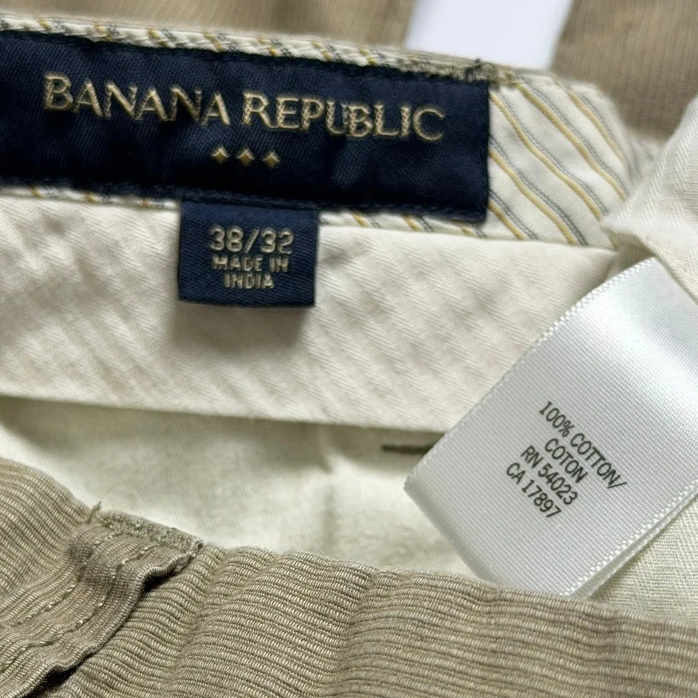 Banana Republic embrace timeless